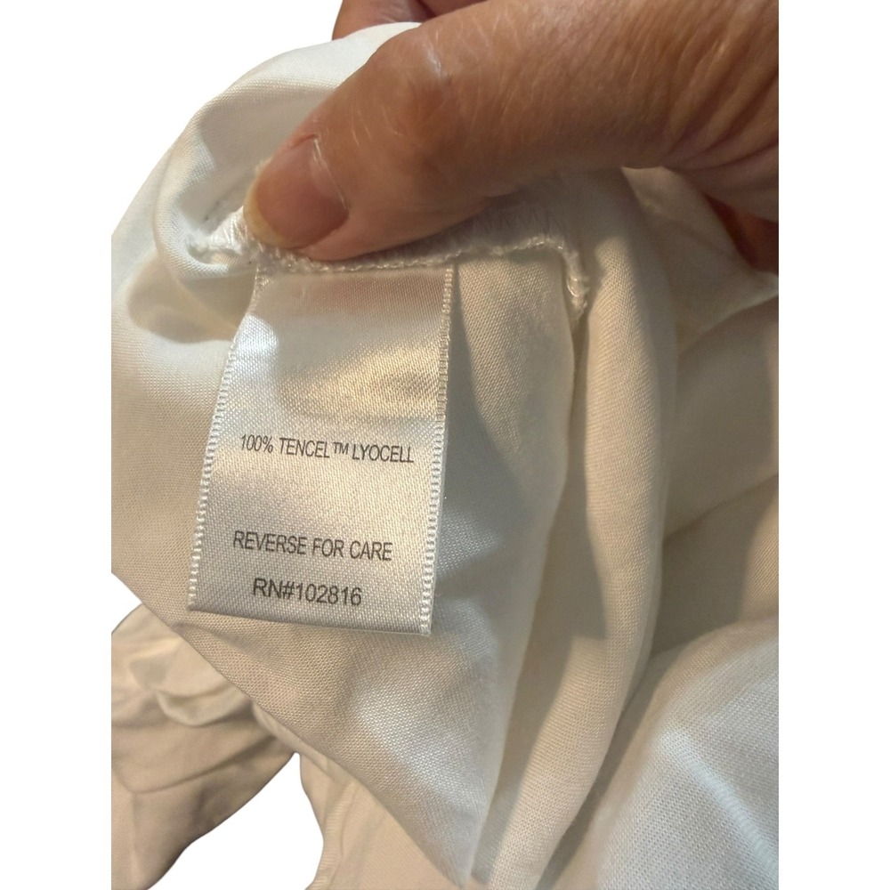Garnet Hill White Tencel Lyocell Long Sleeve V-Neck Blouse Shirt Size 8 47605 - Picture 4 of 5